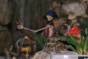 Avast! What a skeery pile o' bones!